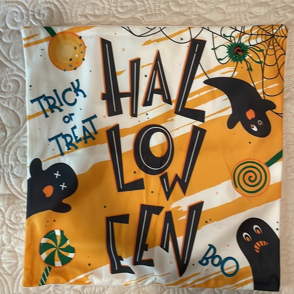 Halloween pillow covers set a 4 - Picture 4 of 7